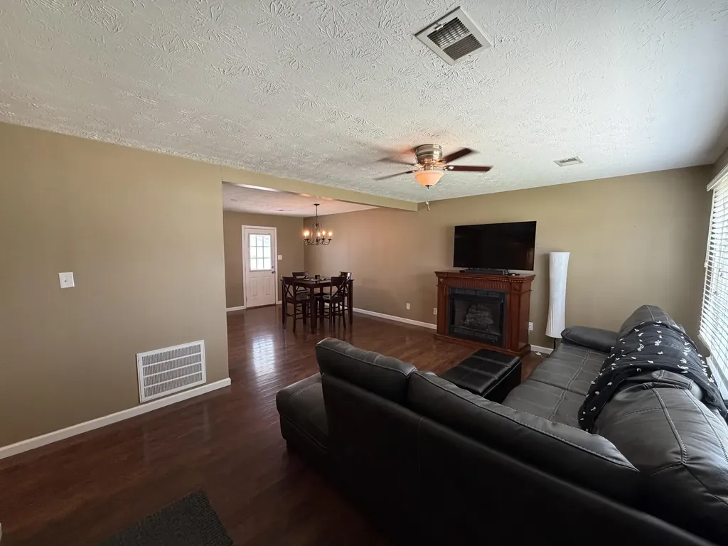 17 Holiday Road Winchester KY 40391