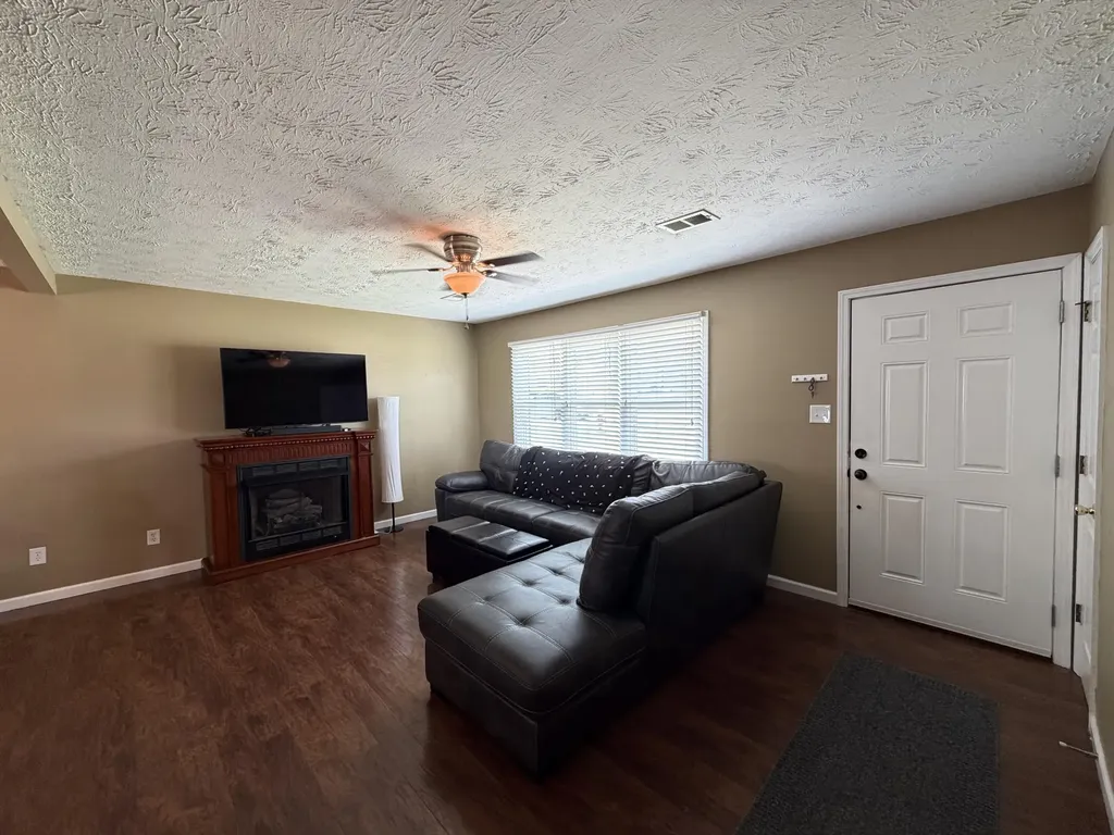 17 Holiday Road Winchester KY 40391