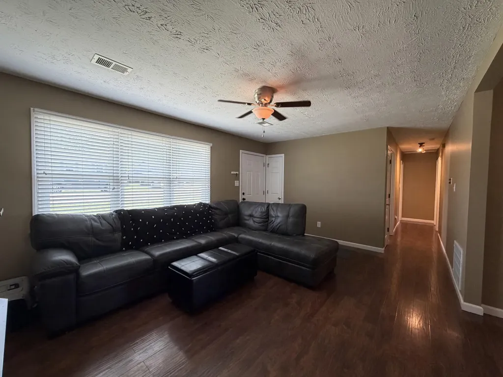 17 Holiday Road Winchester KY 40391