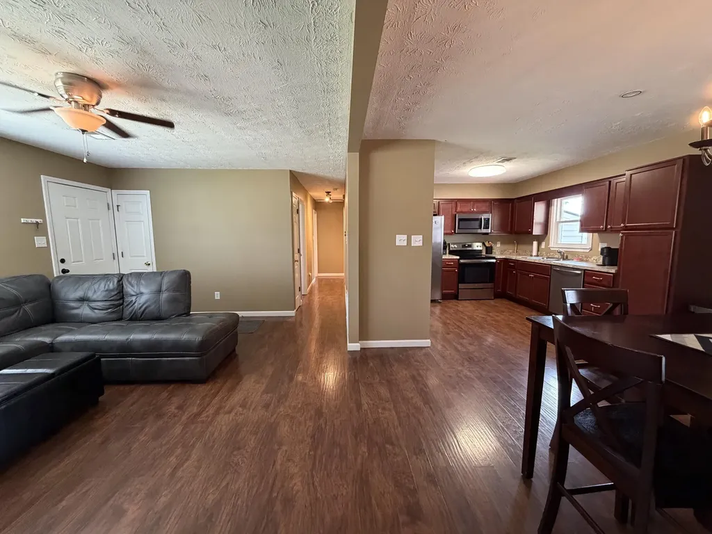 17 Holiday Road Winchester KY 40391