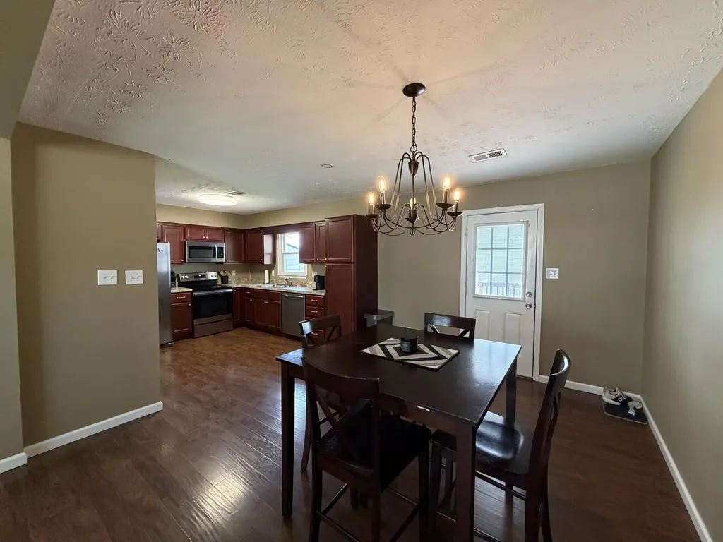 17 Holiday Road Winchester KY 40391