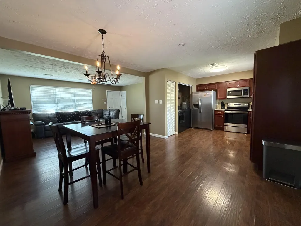 17 Holiday Road Winchester KY 40391