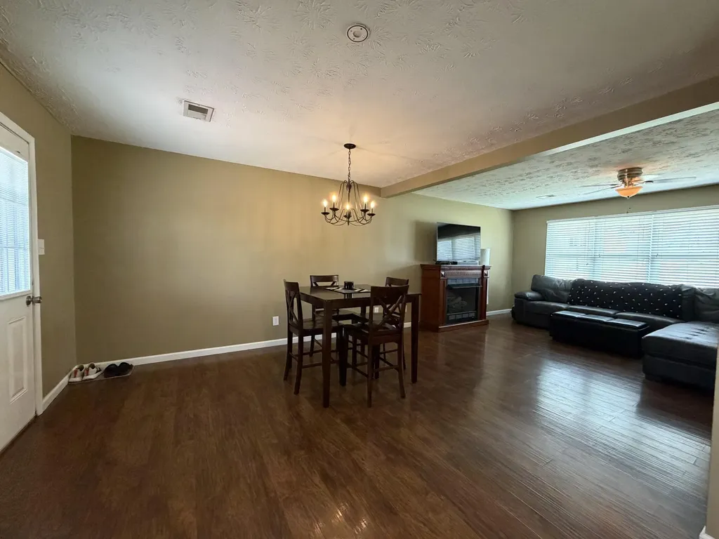17 Holiday Road Winchester KY 40391