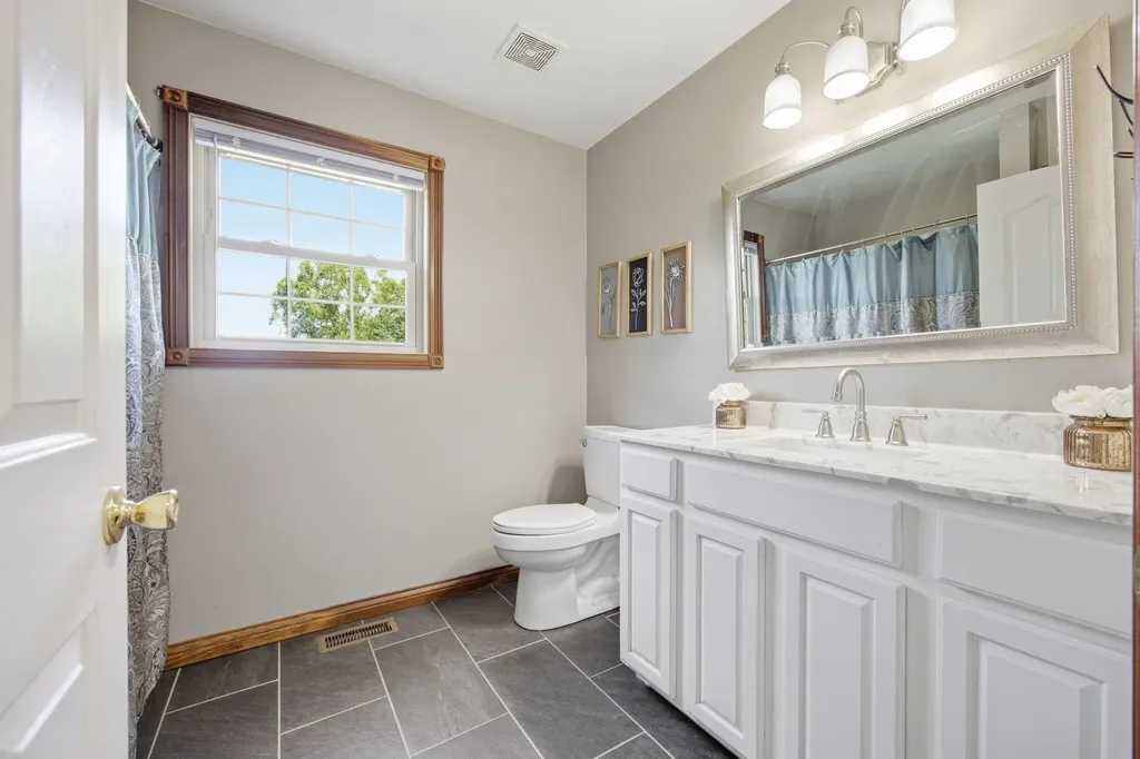 155 Clay Avenue Lancaster KY 40444