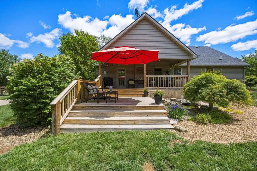 155 Clay Avenue Lancaster KY 40444