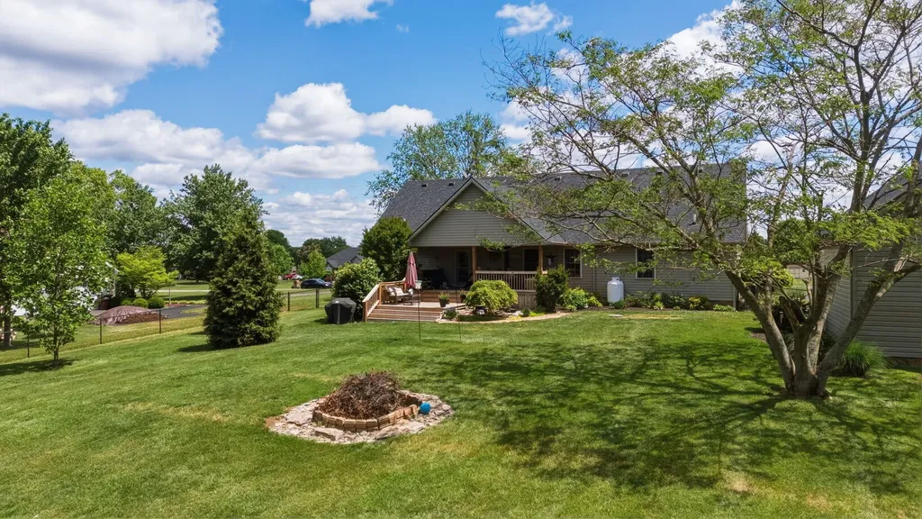 155 Clay Avenue Lancaster KY 40444