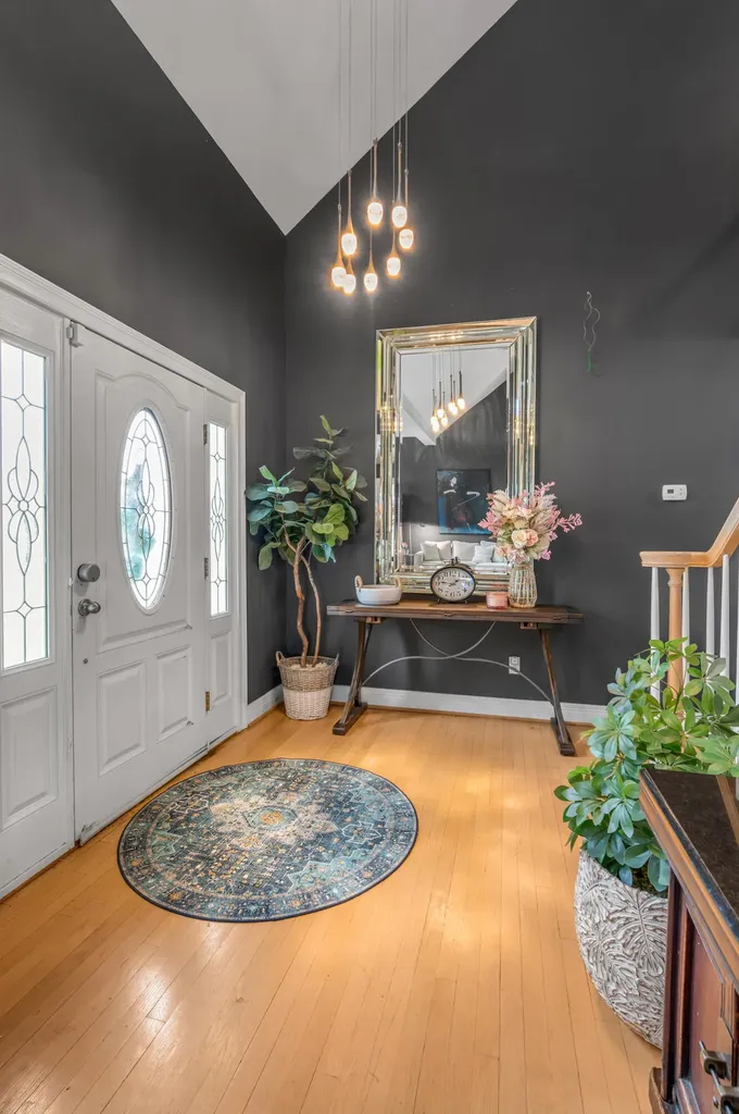 1070 Forest Lake Drive Lexington KY 40515