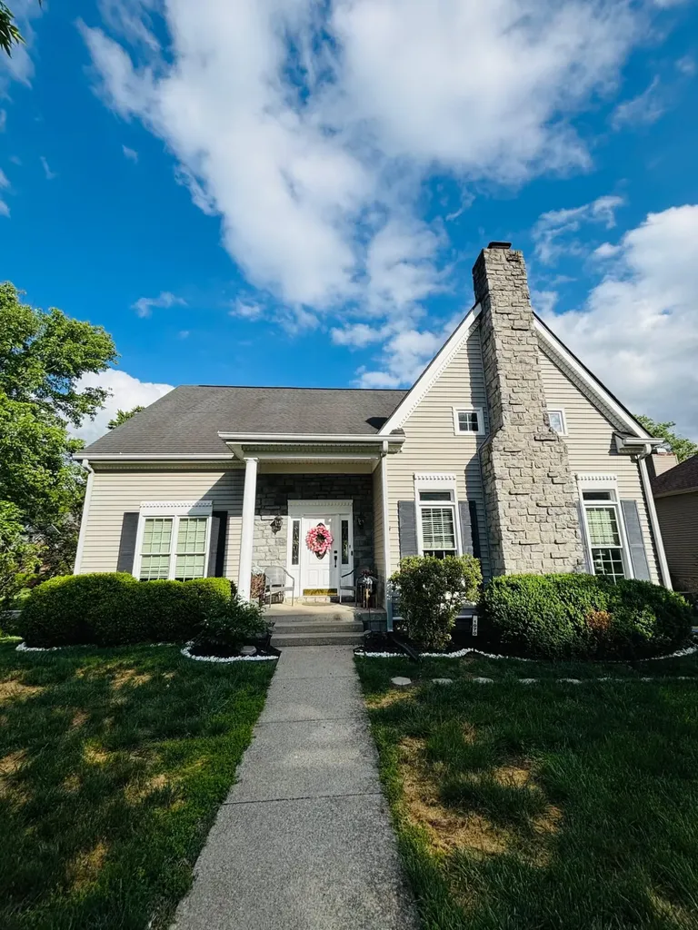 1070 Forest Lake Drive Lexington KY 40515