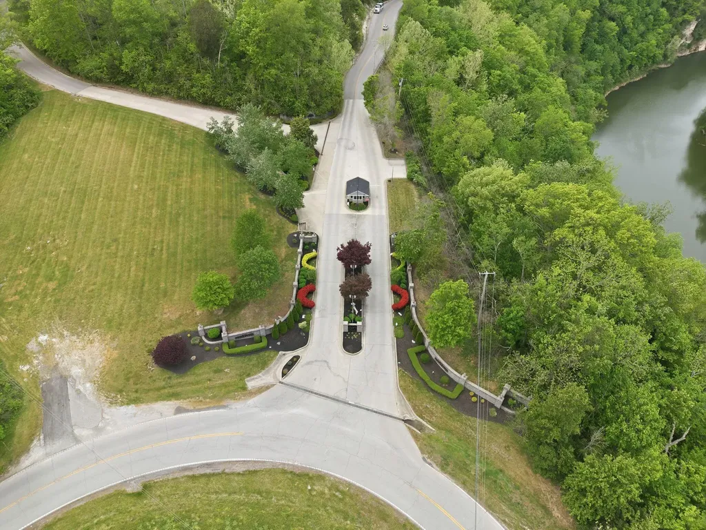 624 Persimmon Ridge Trail Richmond KY 40475