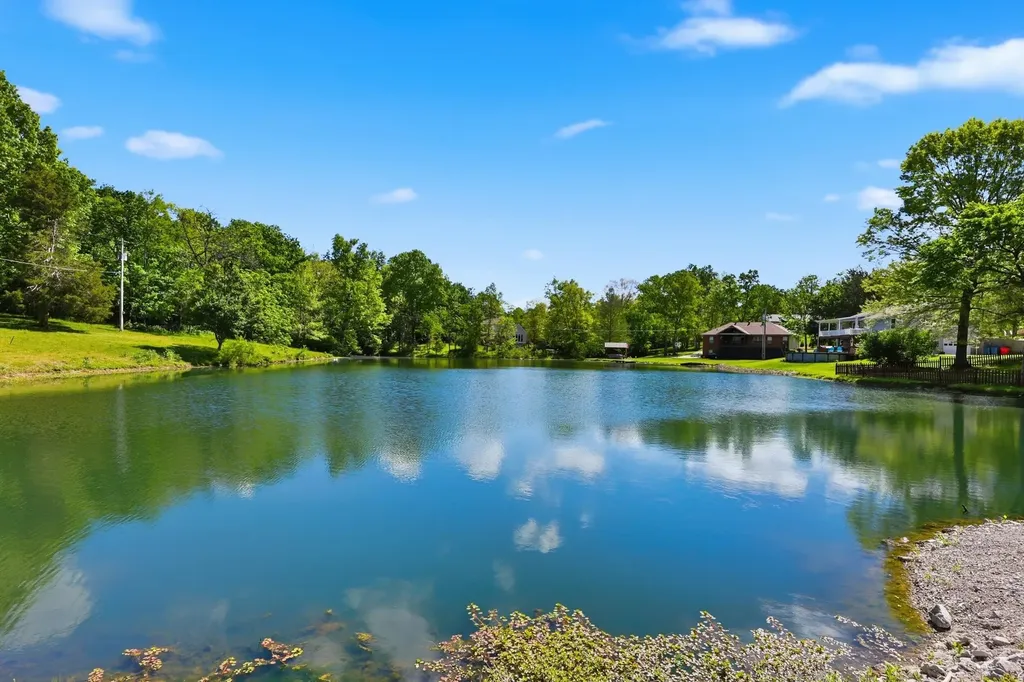 5317 Sleepy Hollow Drive Frankfort KY 40601
