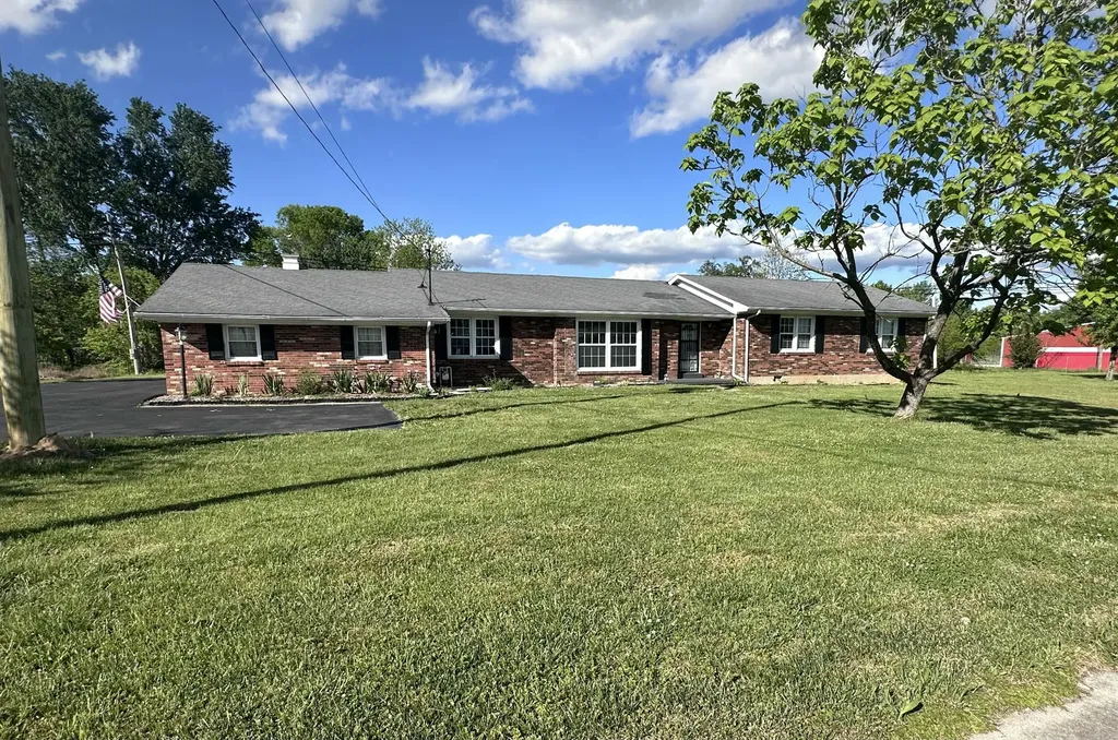 8650 Main Street Jeffersonville KY 40337