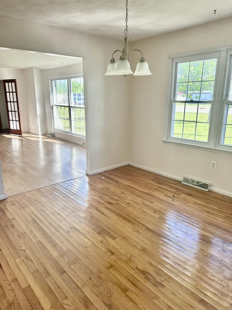 8650 Main Street Jeffersonville KY 40337