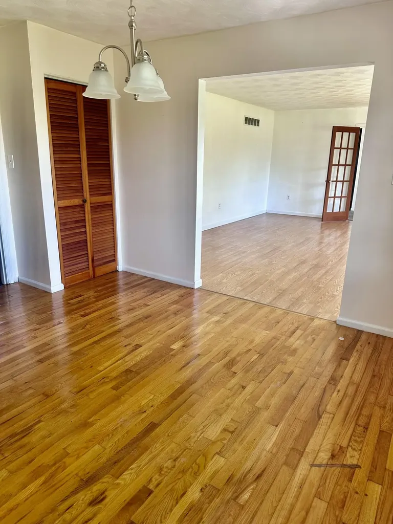 8650 Main Street Jeffersonville KY 40337