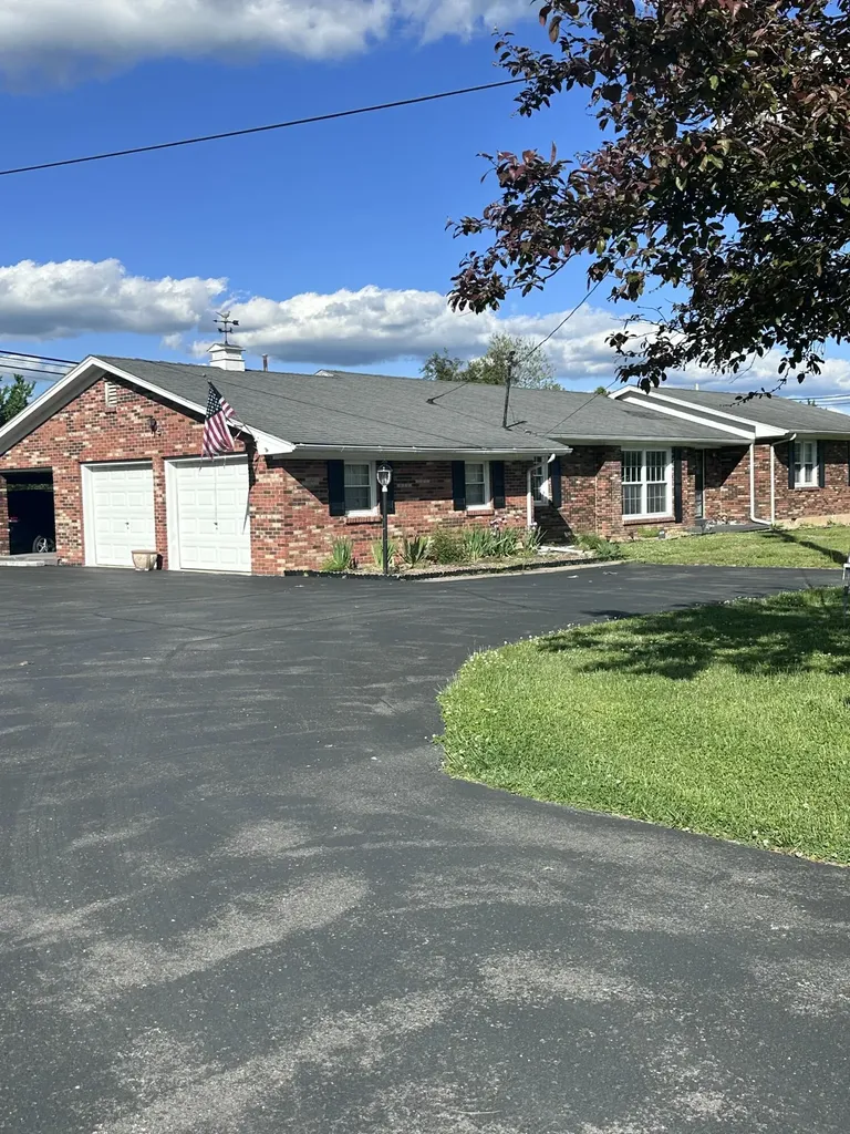 8650 Main Street Jeffersonville KY 40337