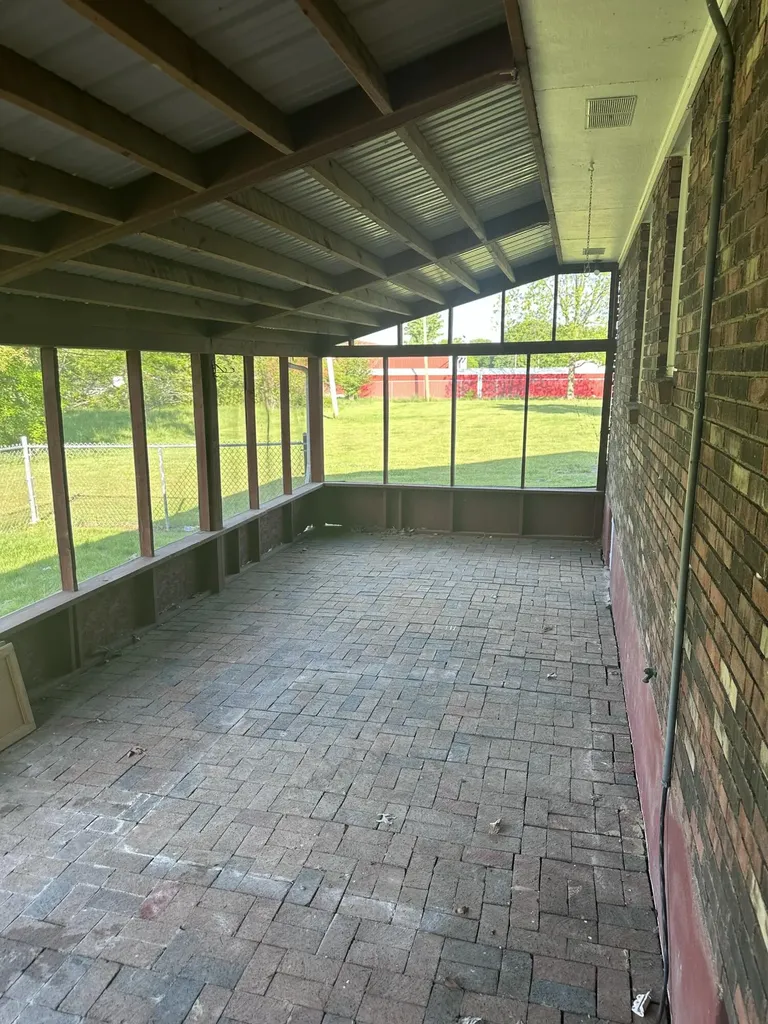 8650 Main Street Jeffersonville KY 40337