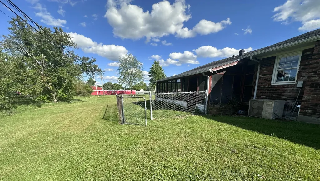 8650 Main Street Jeffersonville KY 40337