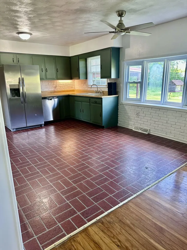 8650 Main Street Jeffersonville KY 40337