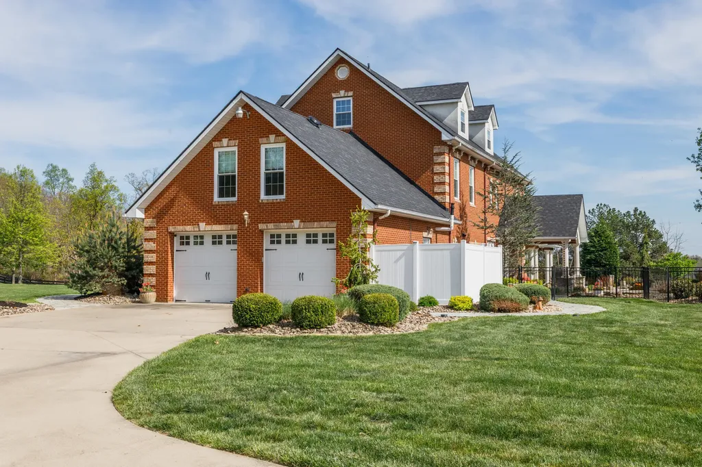 1700 Fox Drive Catlettsburg KY 41129