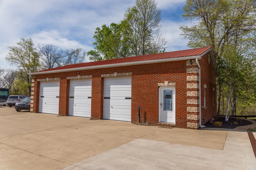 1700 Fox Drive Catlettsburg KY 41129