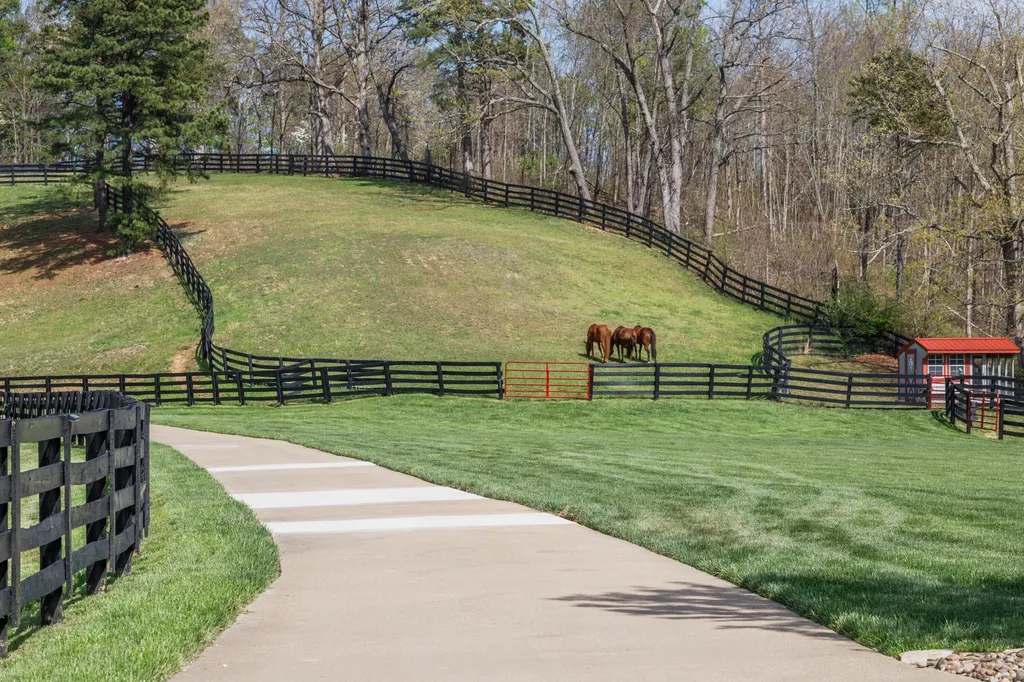 1700 Fox Drive Catlettsburg KY 41129