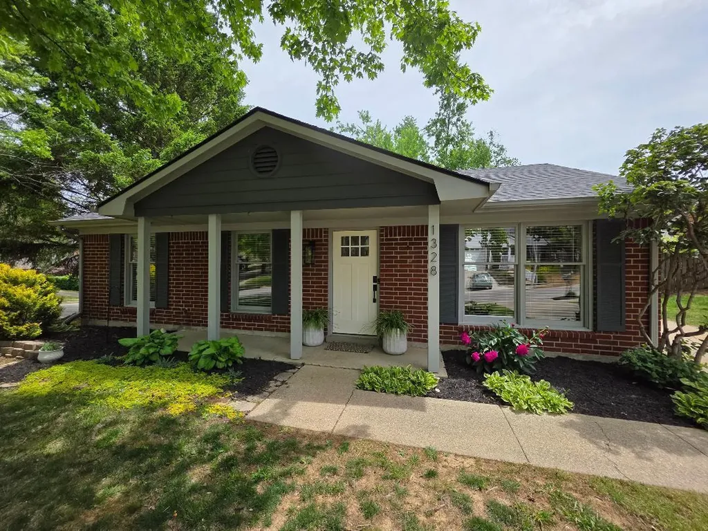 1328 Amherst Drive Lexington KY 40515