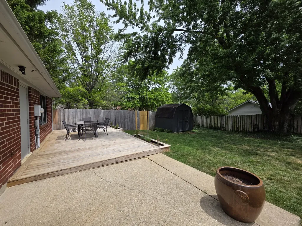 1328 Amherst Drive Lexington KY 40515