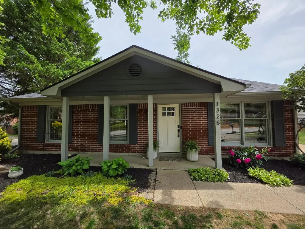 1328 Amherst Drive Lexington KY 40515