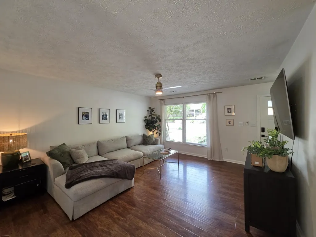 1328 Amherst Drive Lexington KY 40515