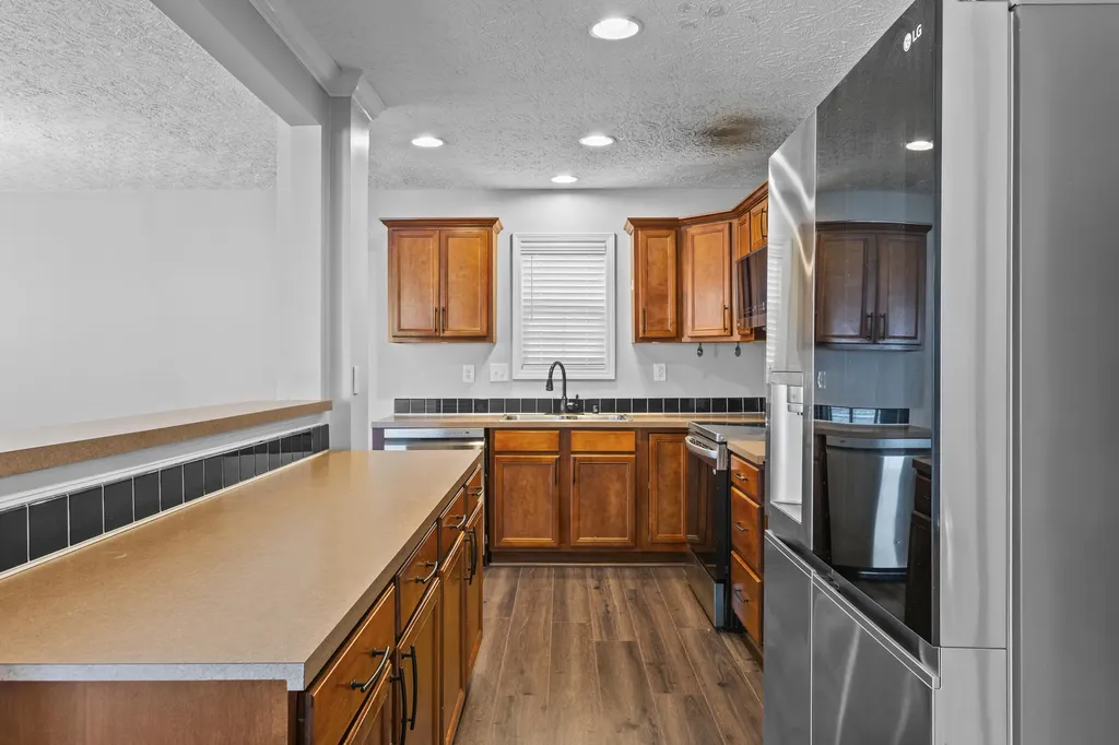 820 White Wood Flat Lexington KY 40511