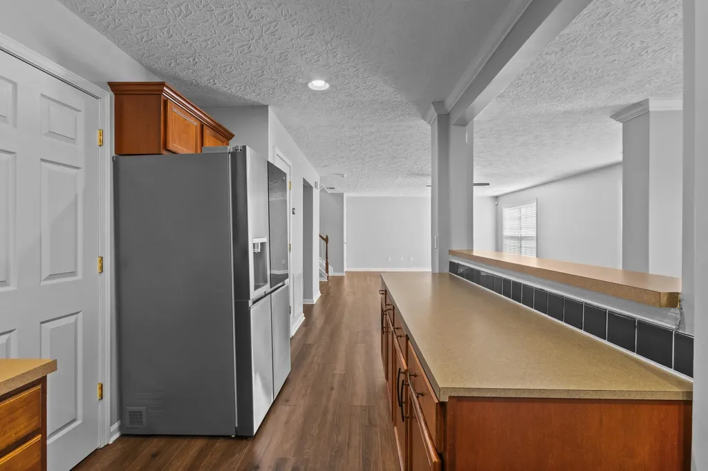 820 White Wood Flat Lexington KY 40511