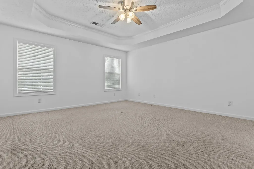 820 White Wood Flat Lexington KY 40511