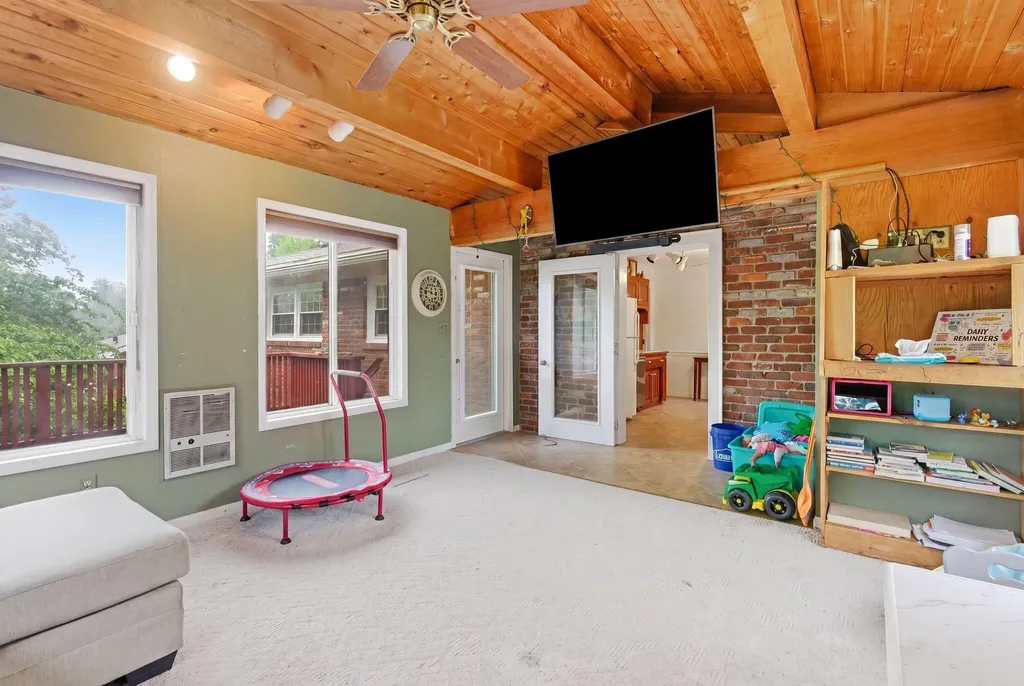 404 Chippewa Trail Frankfort KY 40601