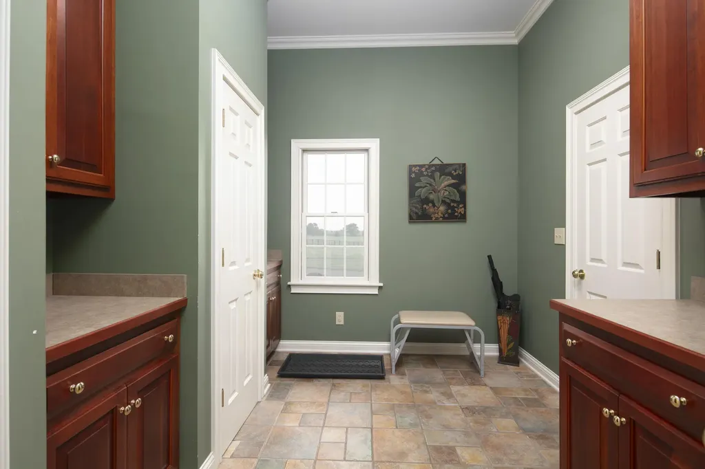 4664 Lexington Road Winchester KY 40391