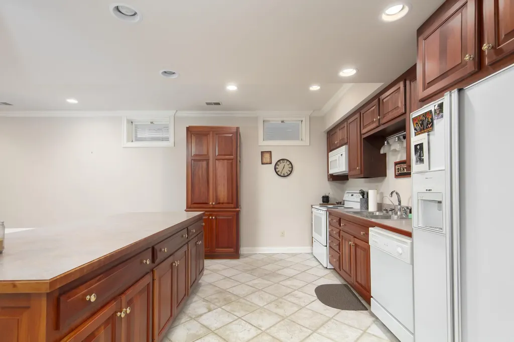 4664 Lexington Road Winchester KY 40391