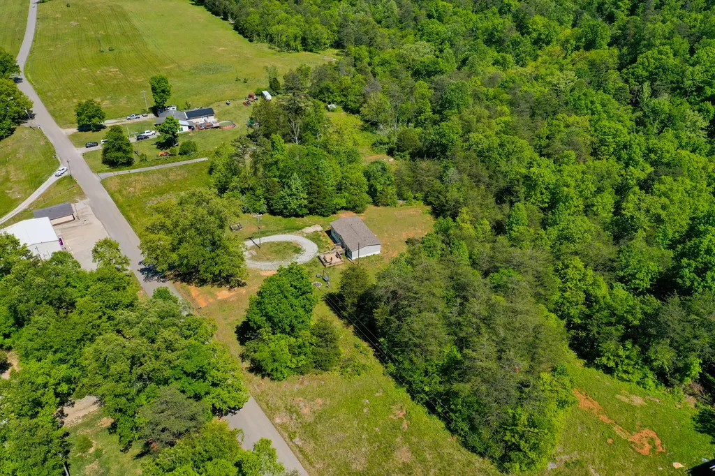 656 Omega Park Road Somerset KY 42501