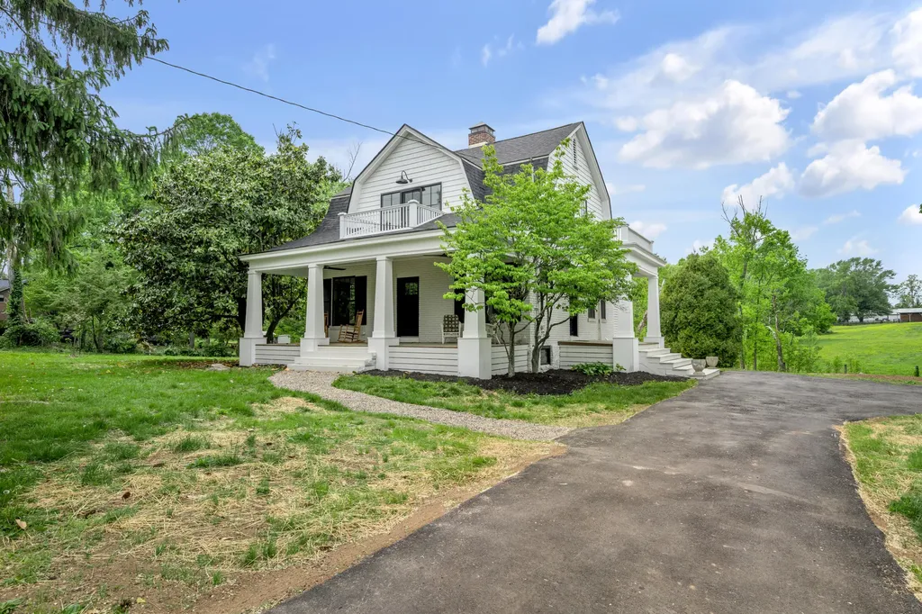 2775 Paris Pike Lexington KY 40511