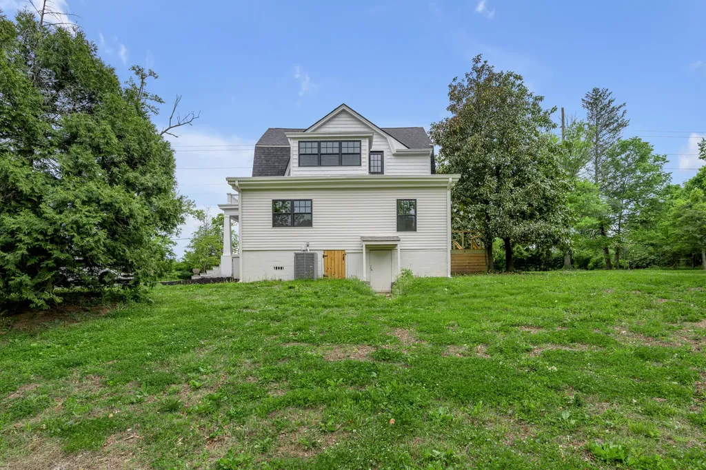2775 Paris Pike Lexington KY 40511