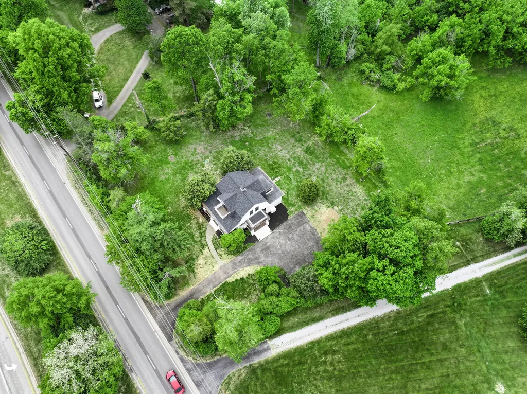 2775 Paris Pike Lexington KY 40511