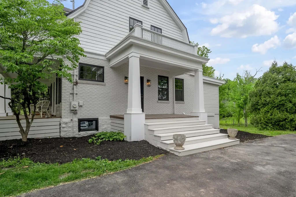2775 Paris Pike Lexington KY 40511