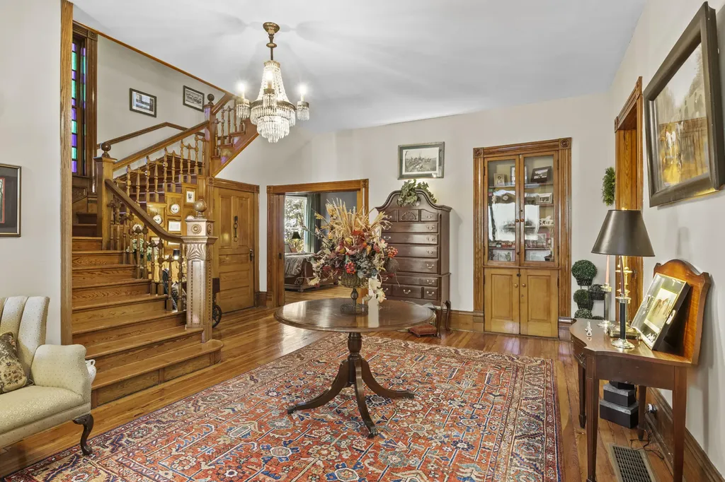 342 N Main Street Harrodsburg KY 40330