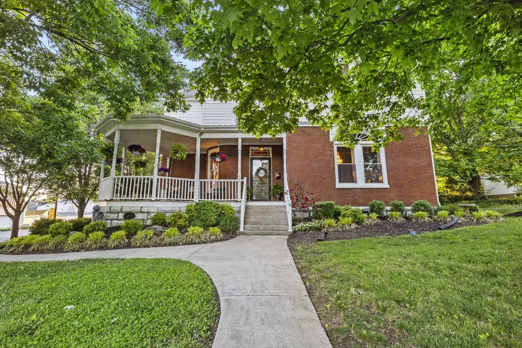 342 N Main Street Harrodsburg KY 40330