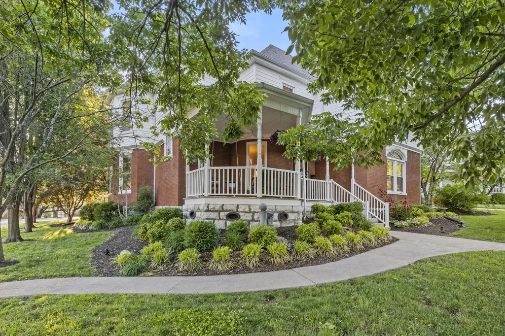342 N Main Street Harrodsburg KY 40330