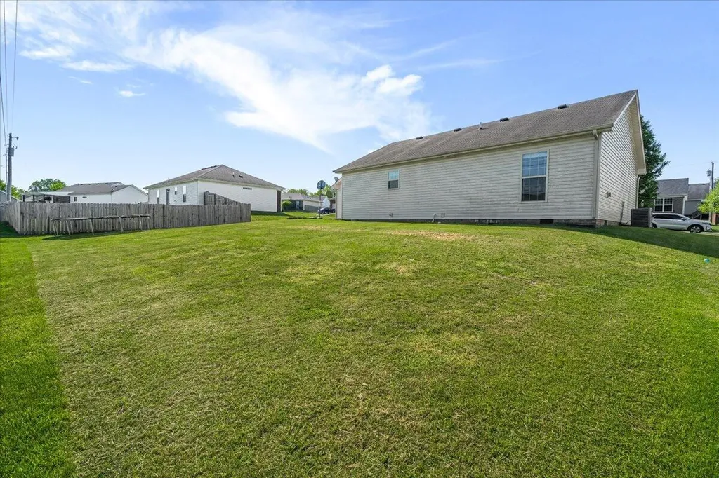 1034 Rueland Drive Lawrenceburg KY 40342