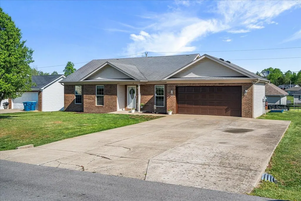 1034 Rueland Drive Lawrenceburg KY 40342