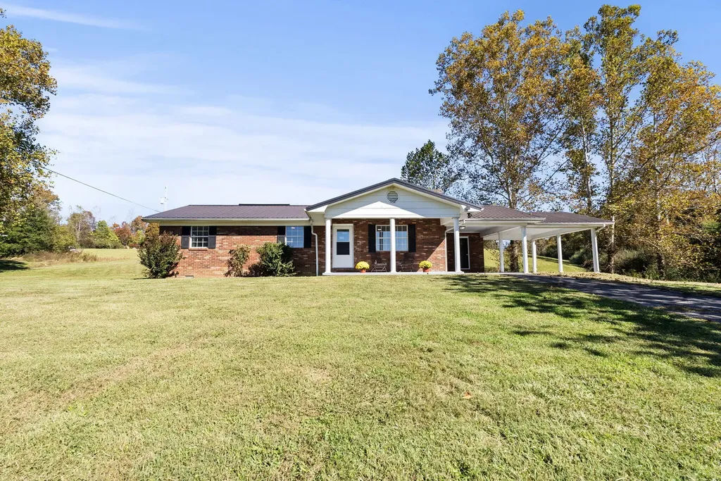 537 Bays Bend Road West Liberty KY 41472