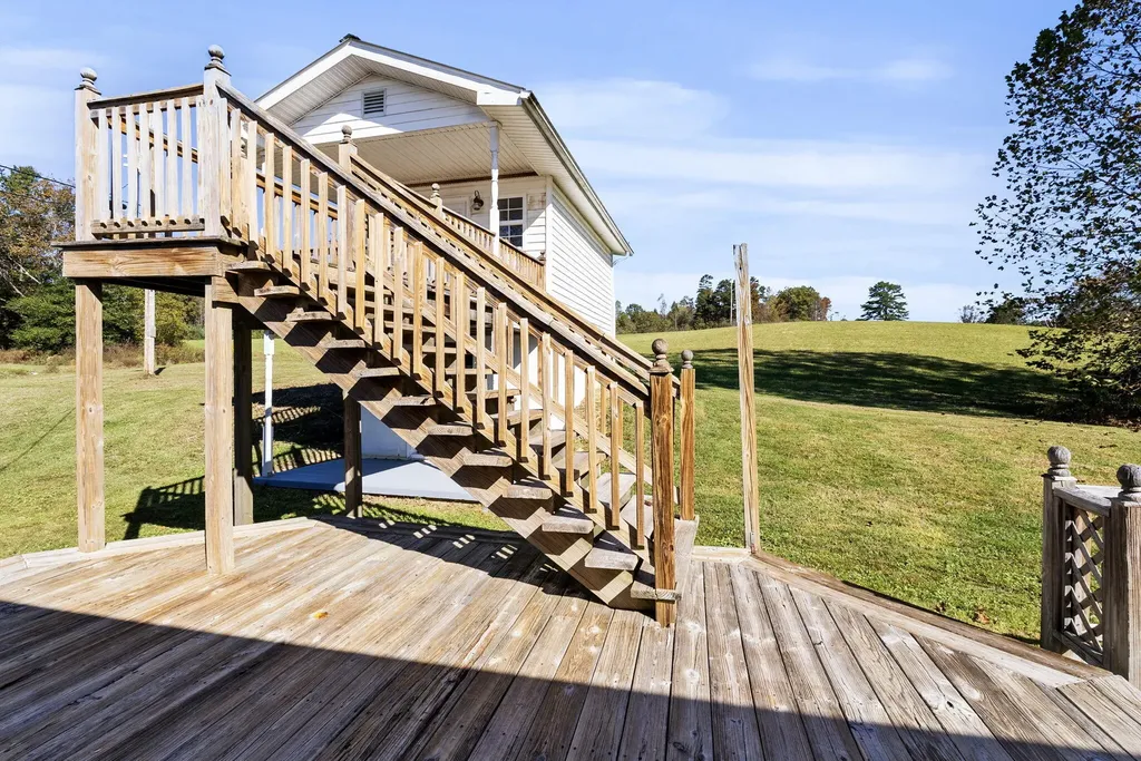 537 Bays Bend Road West Liberty KY 41472