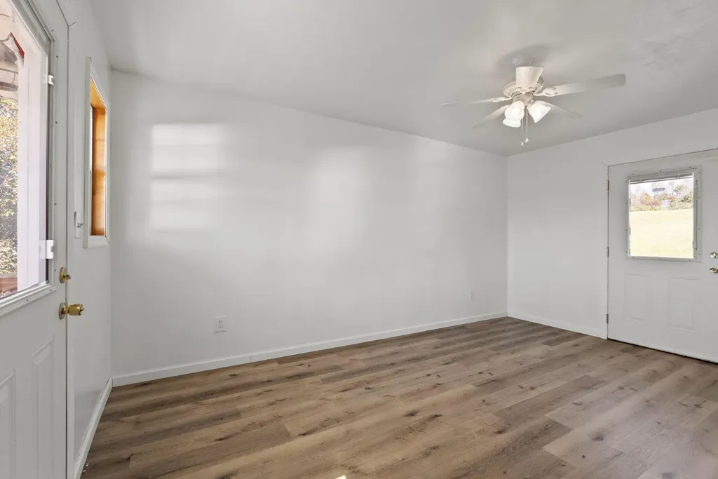 537 Bays Bend Road West Liberty KY 41472