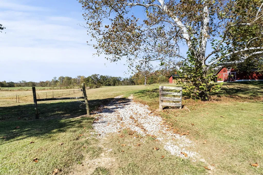 537 Bays Bend Road West Liberty KY 41472