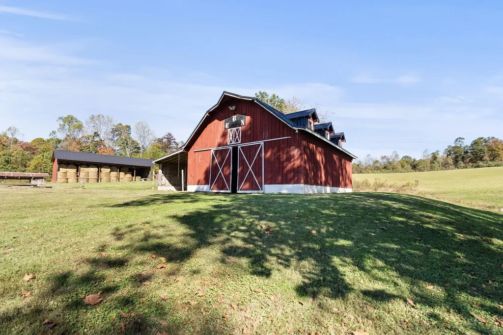 537 Bays Bend Road West Liberty KY 41472