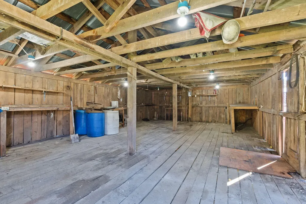 537 Bays Bend Road West Liberty KY 41472